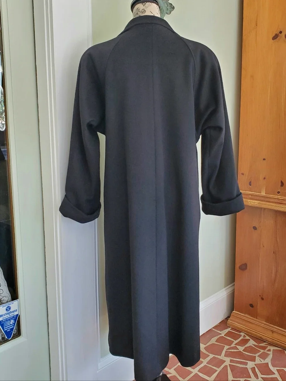Classic Vintage Black Wool Trenchcoat - Picture 5 of 14